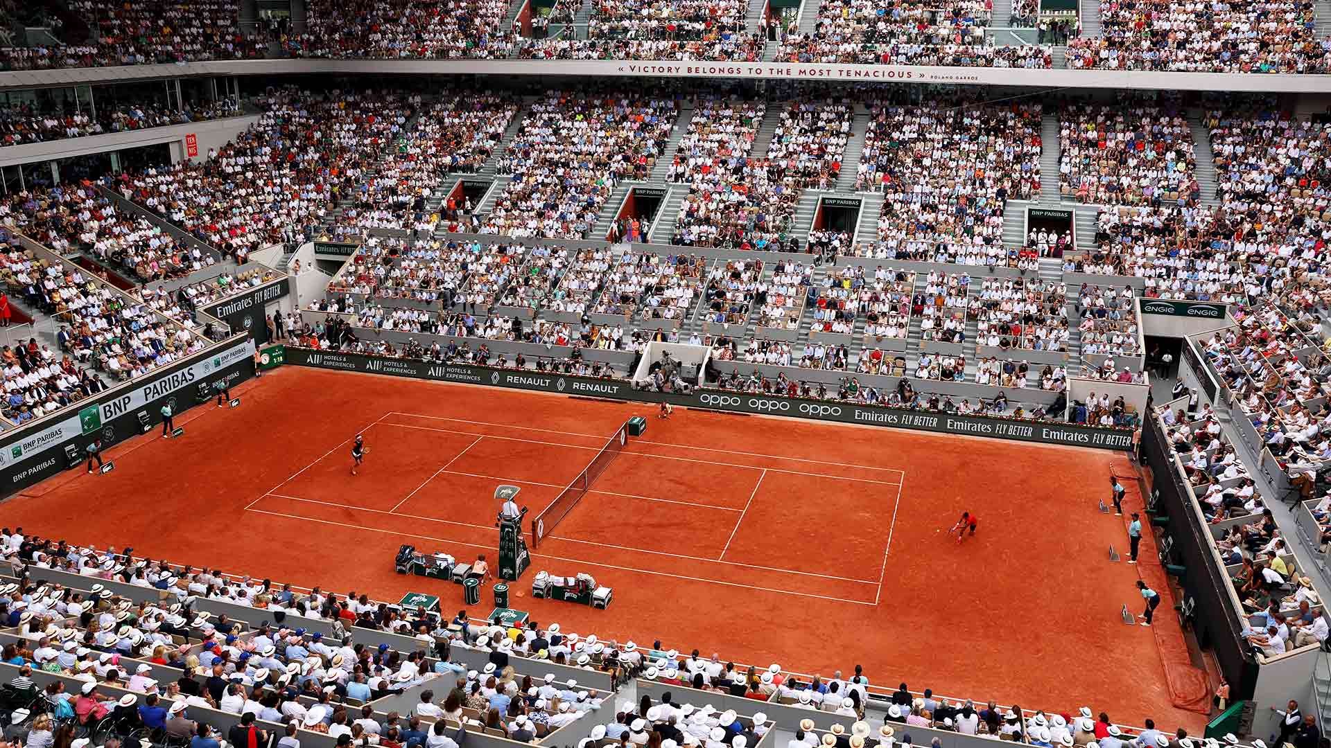 A match on Phillipe Chatrier at Roland Garros, filled with fans in the stands